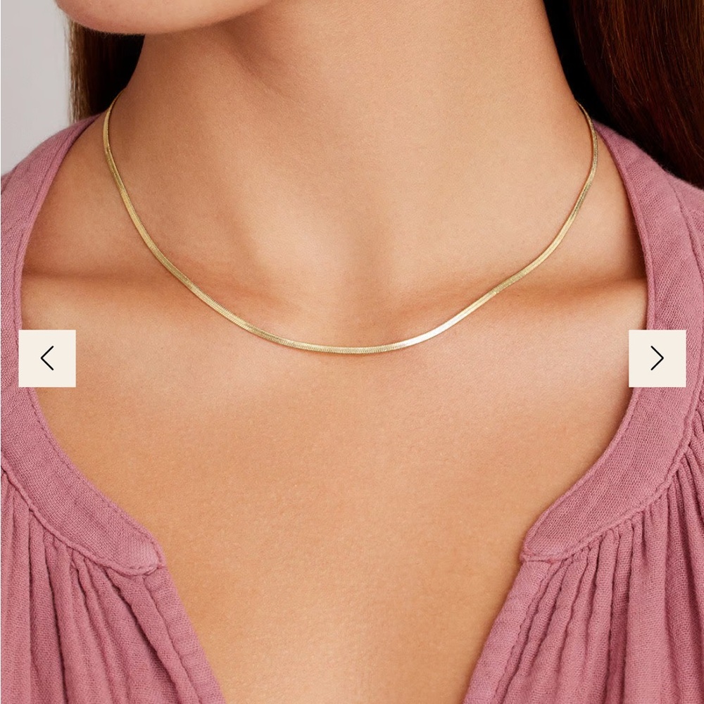 Gorjana Venice Mini Necklace - Gold mini herringbone necklace